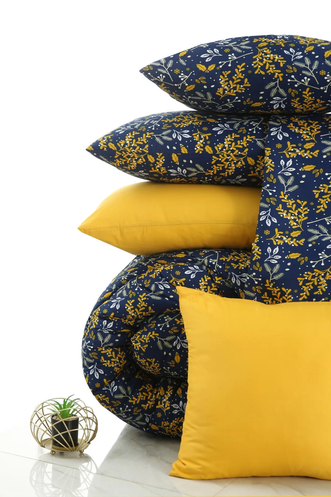 8 PCs Winter Comforter Set-Daffodil