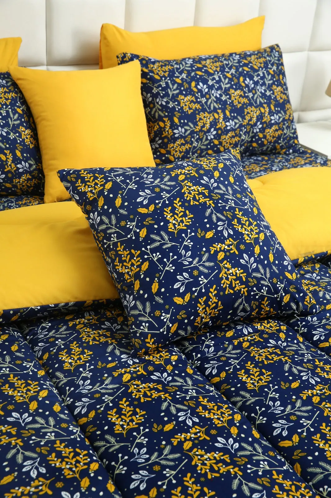 8 PCs Winter Comforter Set-Daffodil