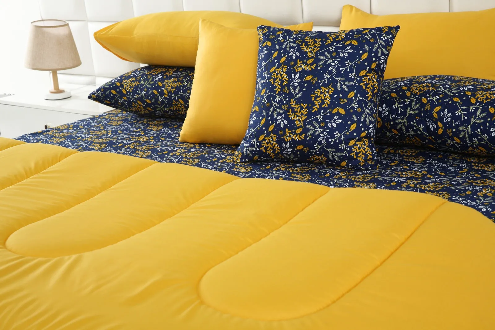 8 PCs Winter Comforter Set-Daffodil
