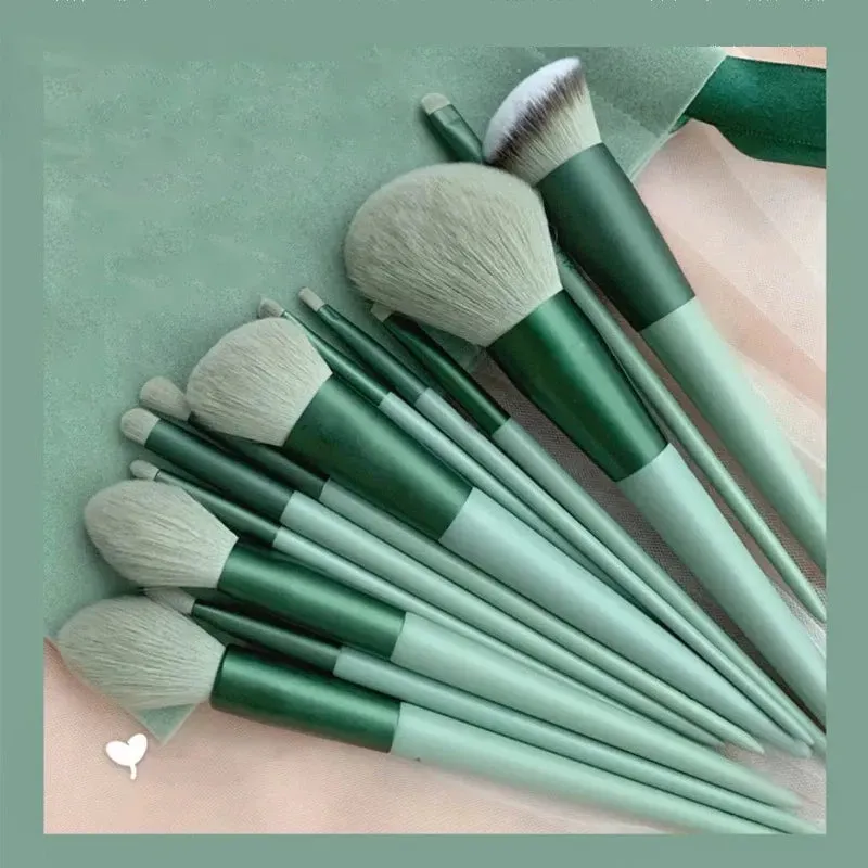 Beauty Essential Makeup Brush Set