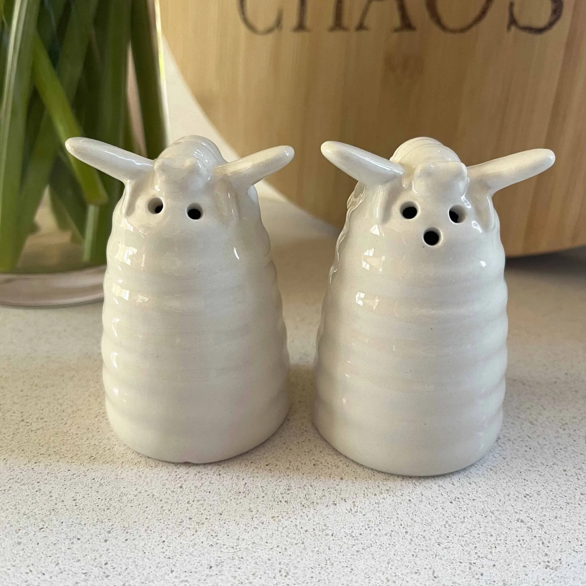 Cream Bee Hive Salt & Pepper Shaker Set