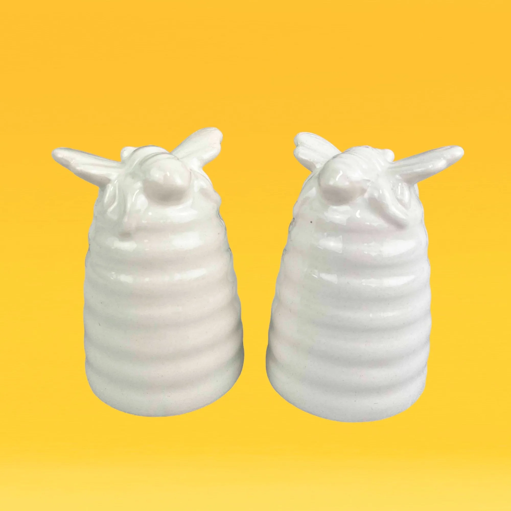 Cream Bee Hive Salt & Pepper Shaker Set