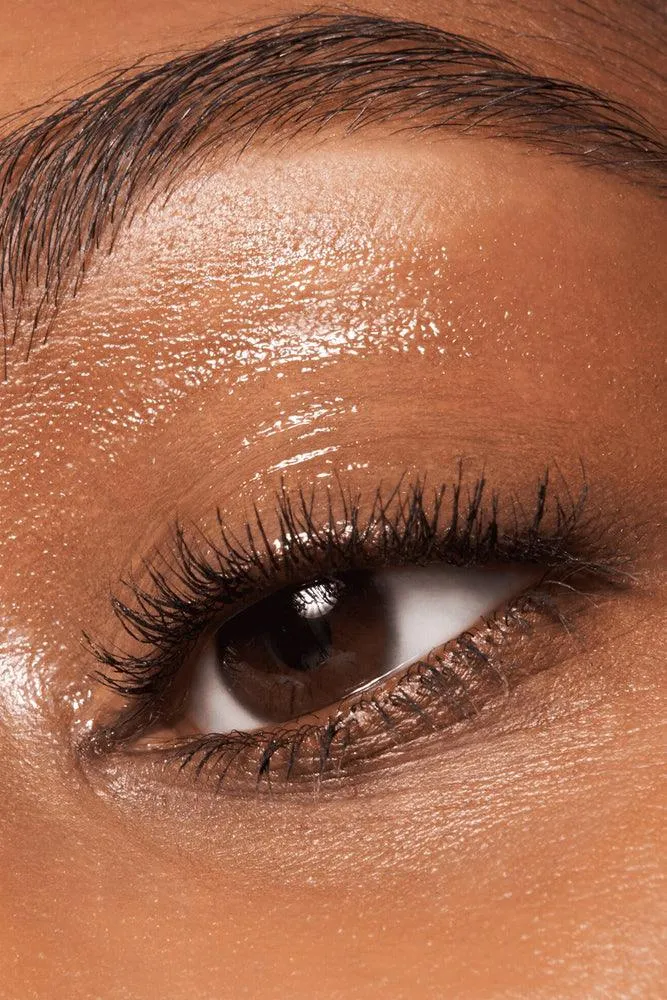 Essence Dewy Eye Gloss Liquid Shadow 01