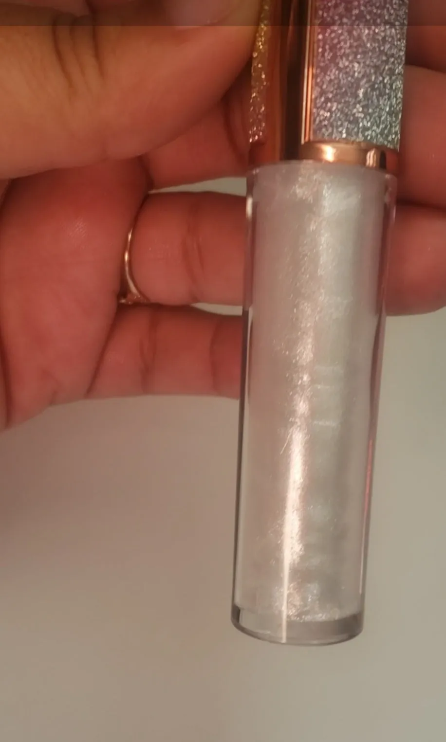 Glitter lip gloss