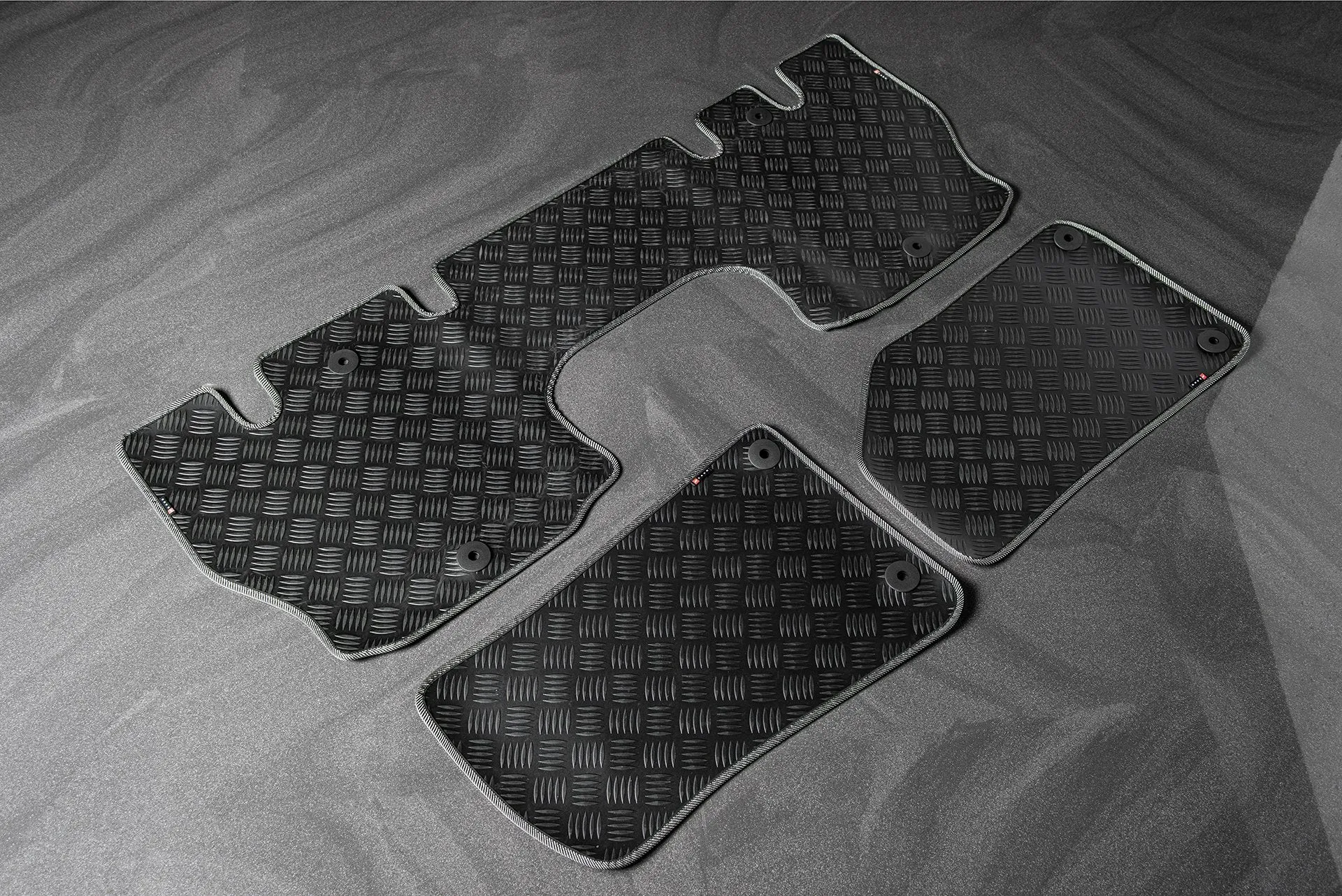Jeep Wrangler JL (2018 - Present) Chequered Rubber Mats - 4 Door