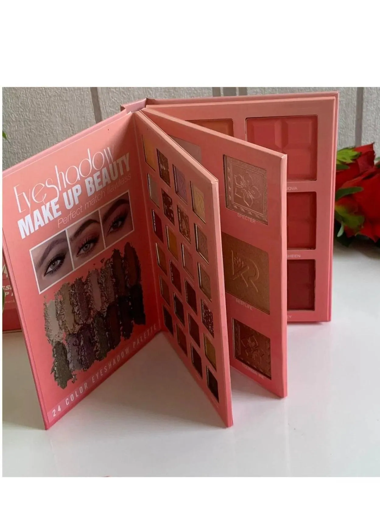 Kerry Rose Makup Kit 24 Eyeshadow & 6 Highlighter & 6 Blusher