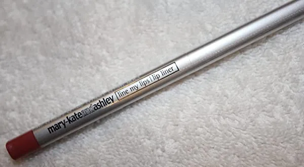 MARY-KATE AND ASHLEY - LINE MY LIPS - LIP LINER - BLUSH #673
