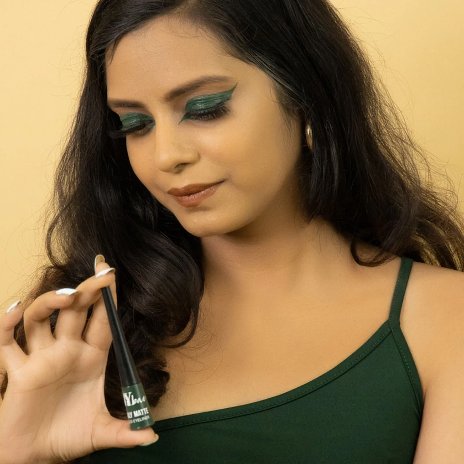 NY Bae Truly Matte Liquid Eyeliner - Edgy Emerald (4.5 ml) | Matte Finish | Super Pigmented | Long lasting | Quick Drying | Waterproof