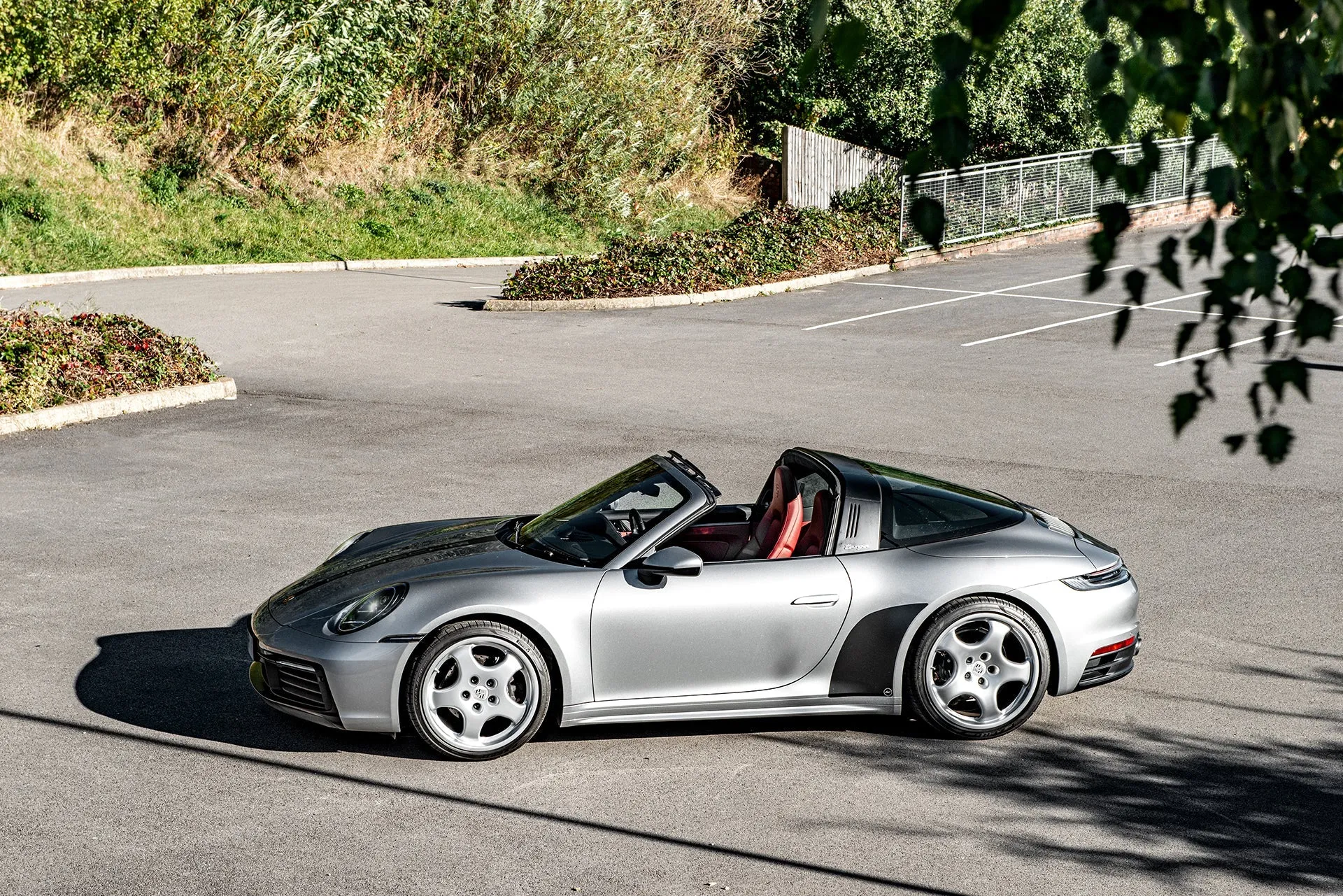 Porsche Targa 992 - Exterior Silver