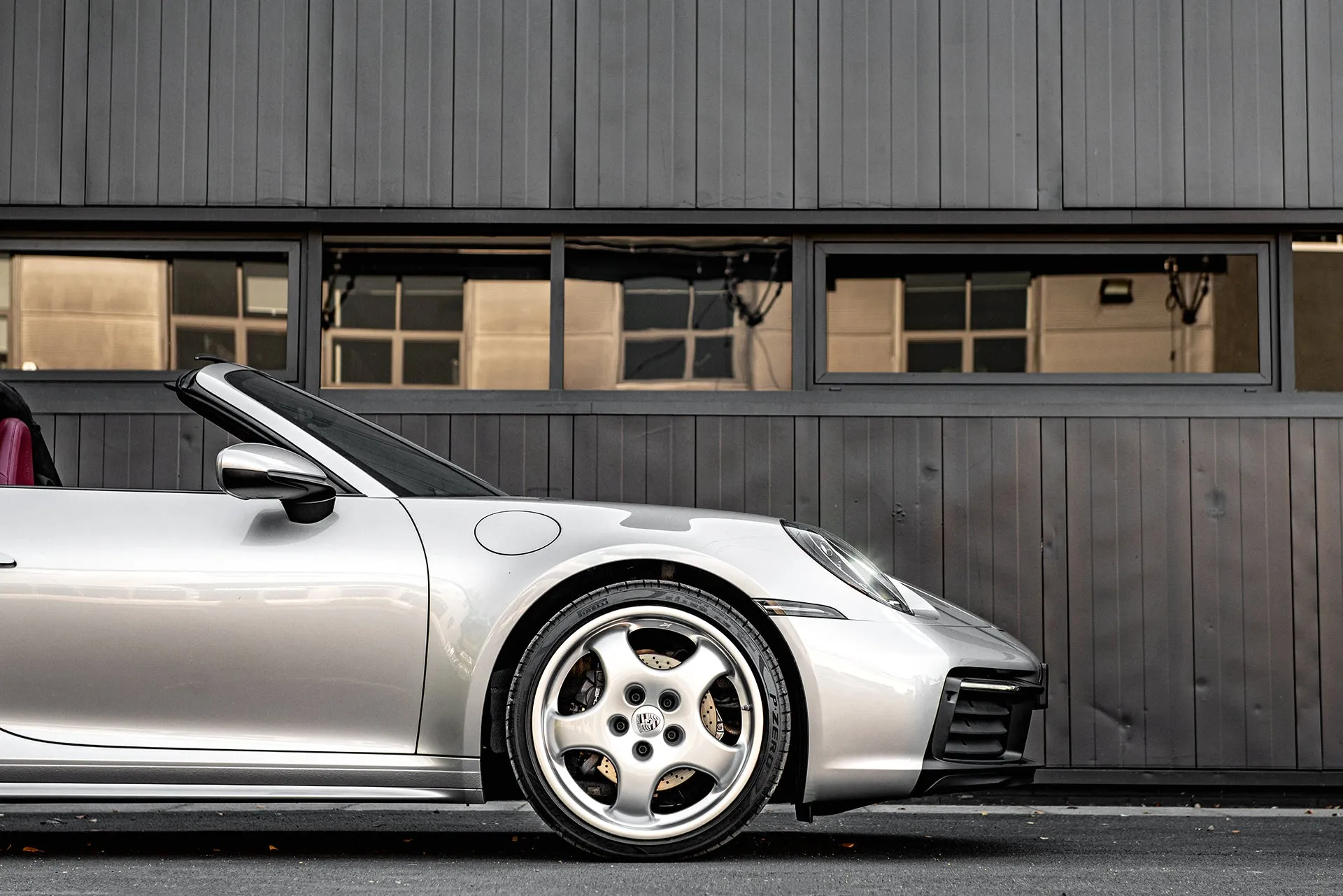 Porsche Targa 992 - Exterior Silver