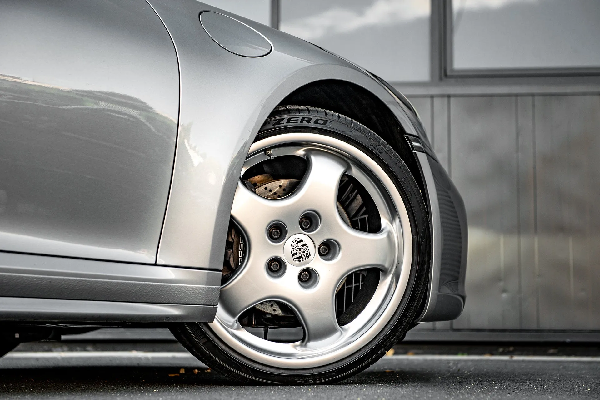 Porsche Targa 992 - Exterior Silver