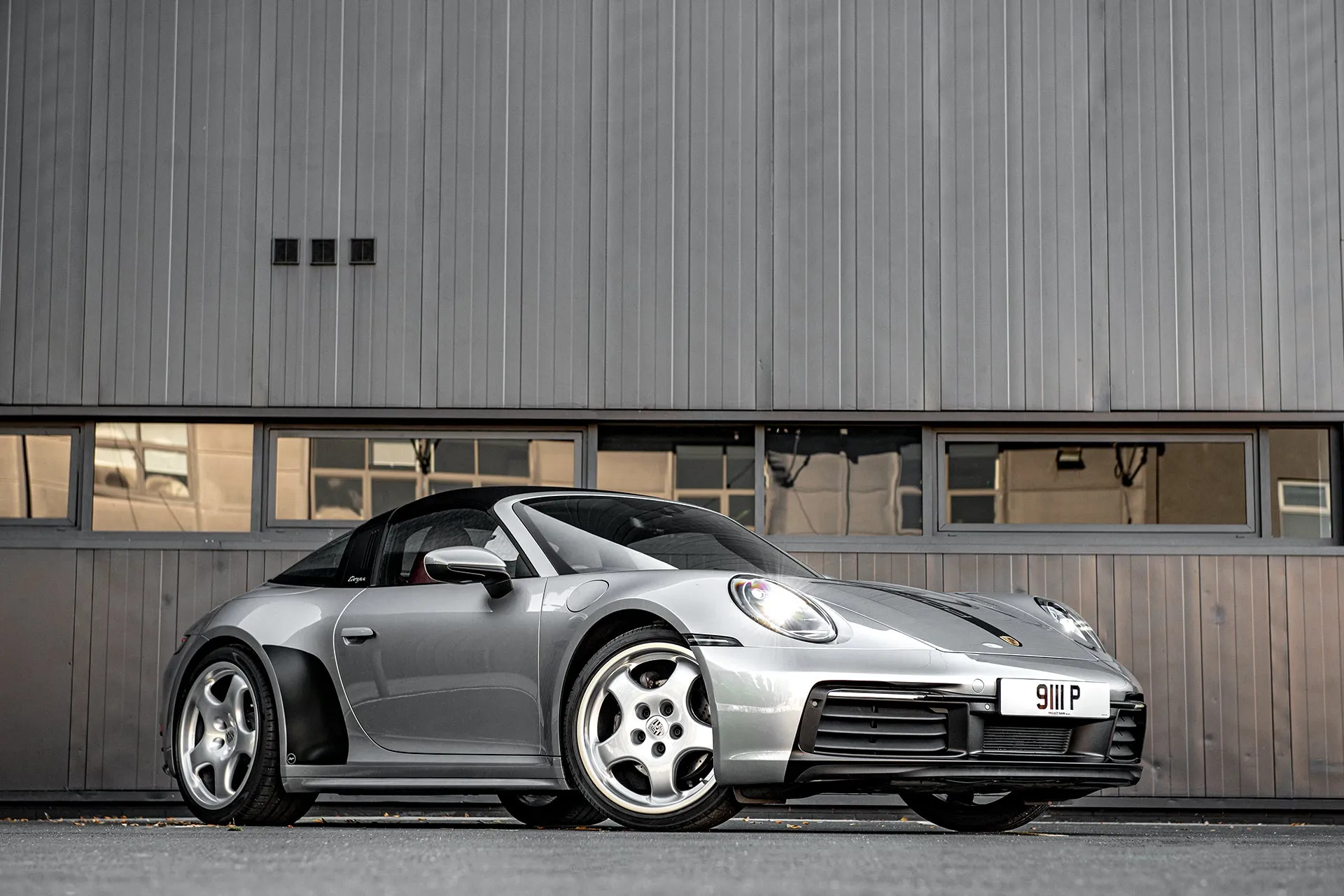 Porsche Targa 992 - Exterior Silver