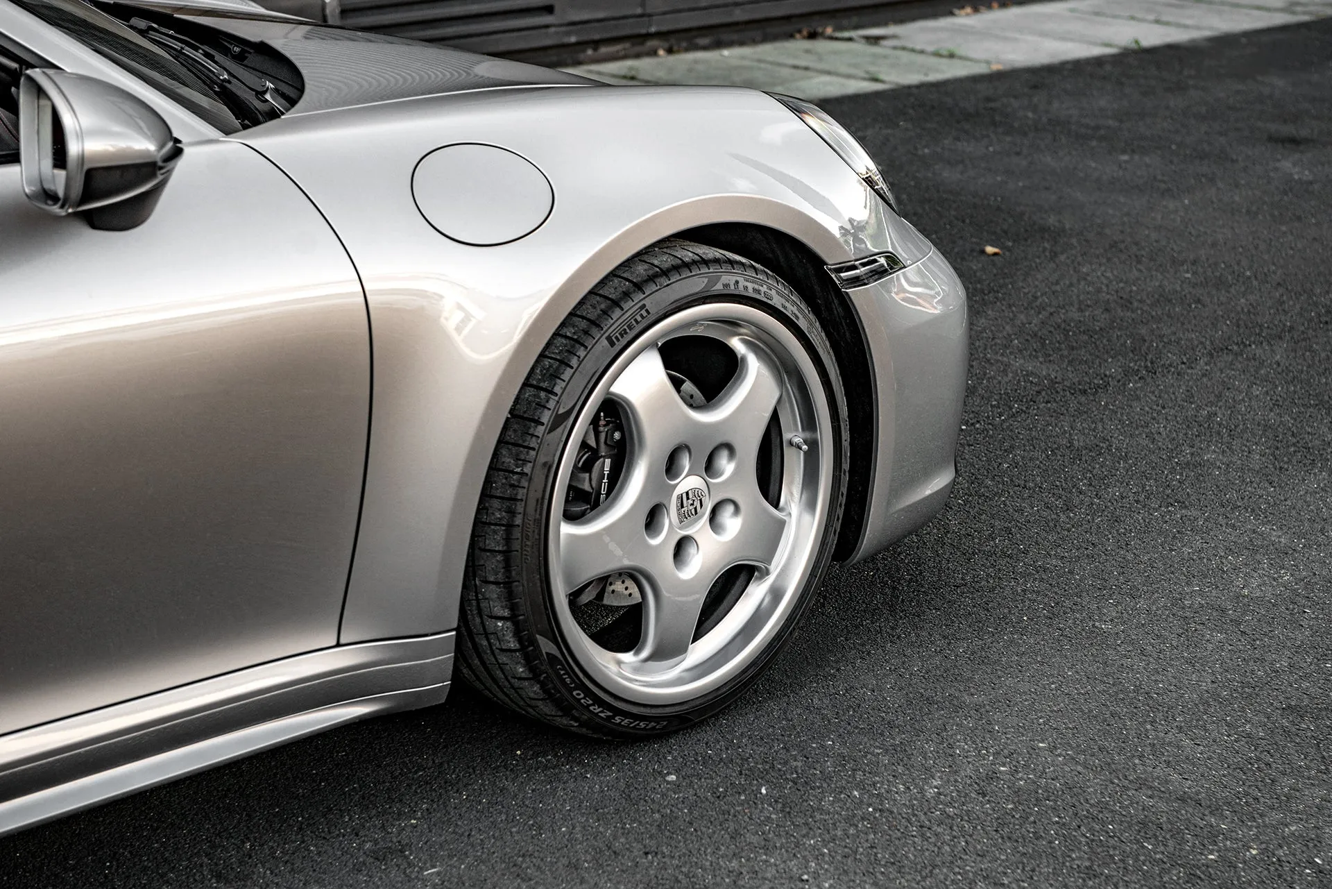Porsche Targa 992 - Exterior Silver